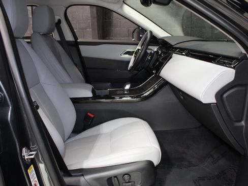 Used 2025 Land Rover Range Rover Velar Dynamic SE image 46