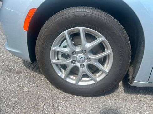 Used 2026 Chrysler Pacifica Select FWD image 9