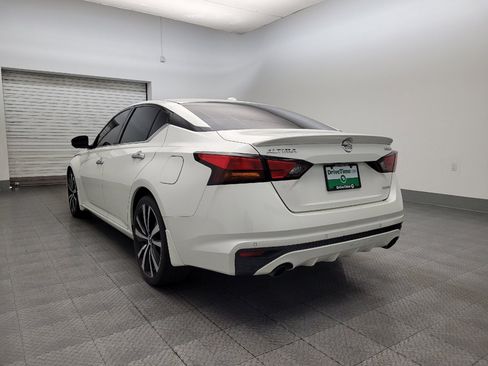 Used 2020 Nissan Altima 2.0 Platinum image 5