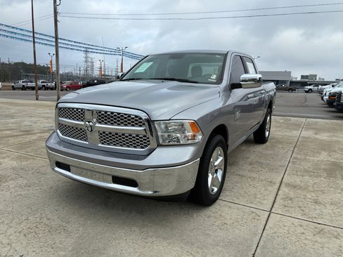 Used 2021 RAM 1500 Classic SLT image 1