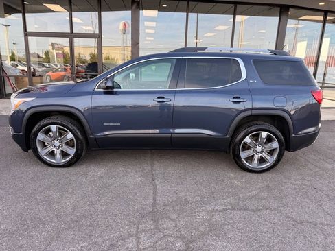 Used 2018 GMC Acadia SLT AWD/4WD image 2