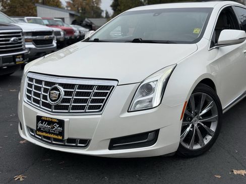 Used 2013 Cadillac XTS image 3