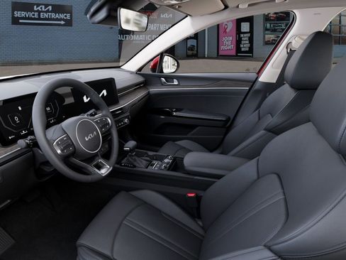 New 2025 Kia K5 EX FWD image 17