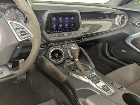 Used 2020 Chevrolet Camaro ZL1 RWD image 22