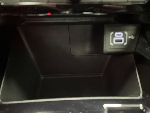 Certified 2025 Jeep Compass Limited w/ High Altitude Package image 23