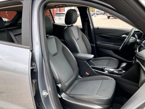 Used 2020 Buick Encore GX Select w/ Experience Buick Package image 9