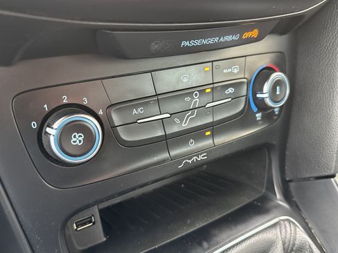 Used 2017 Ford Focus ST image 34