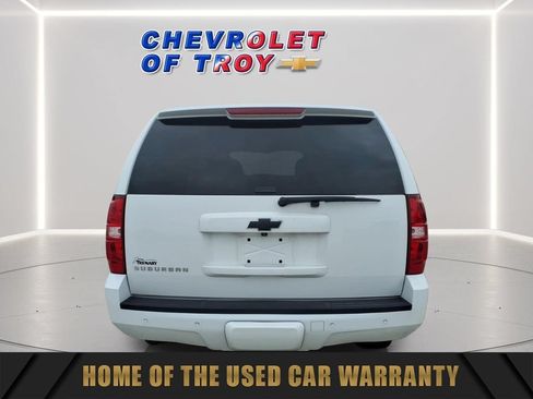 Used 2013 Chevrolet Suburban LT w/ Luxury Package AWD/4WD image 8