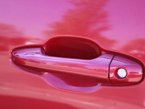 Used 2016 Toyota Tacoma TRD Off-Road w/ Exterior Package image 15