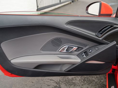 Used 2017 Audi R8 V10 image 16