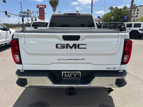 Used 2024 GMC Sierra 2500 SLE w/ SLE Value Package; AWD/4WD image 12