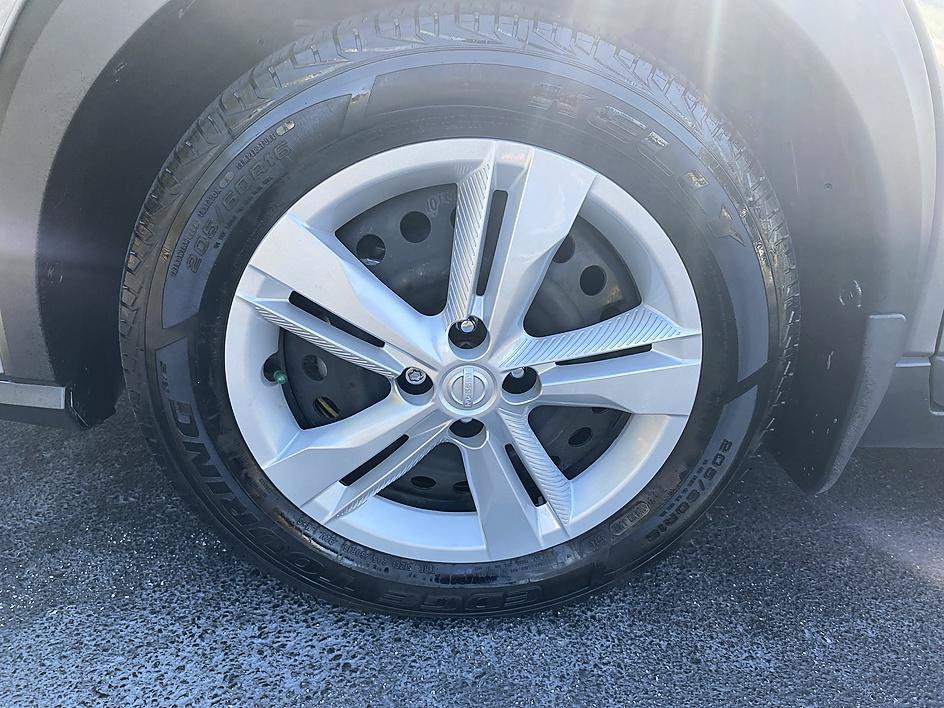 Used 2021 Nissan Kicks S FWD image 29