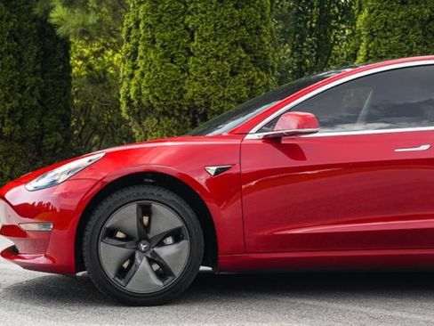 Used 2019 Tesla Model 3 Standard Range RWD image 10
