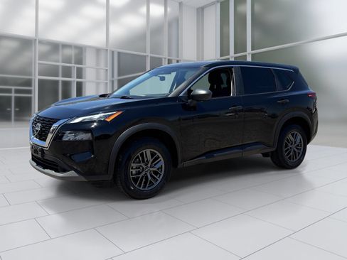 Certified 2023 Nissan Rogue S AWD/4WD image 2