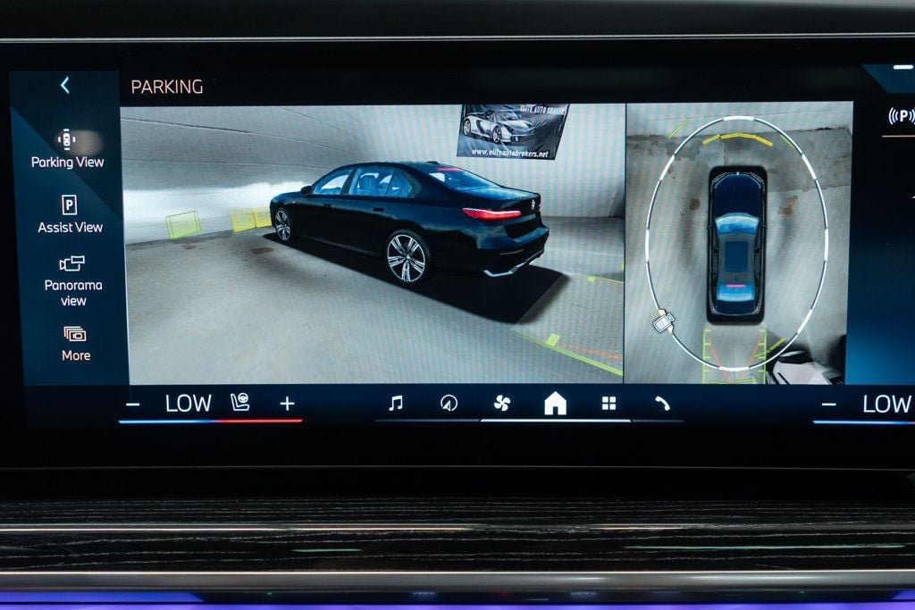 Used 2026 BMW 740i xDrive AWD/4WD image 27