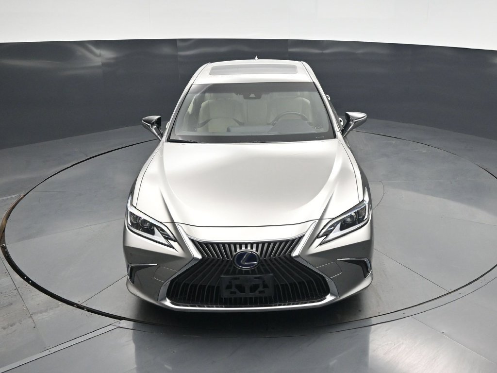 Used 2019 Lexus ES 300h w/ Premium Package FWD image 37