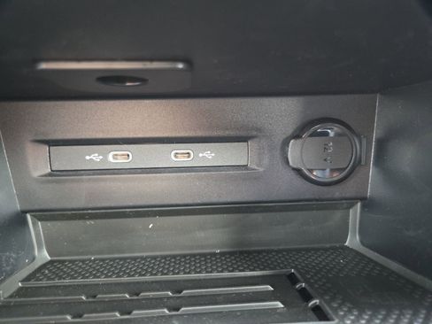 New 2026 Volkswagen Taos SEL AWD/4WD image 26