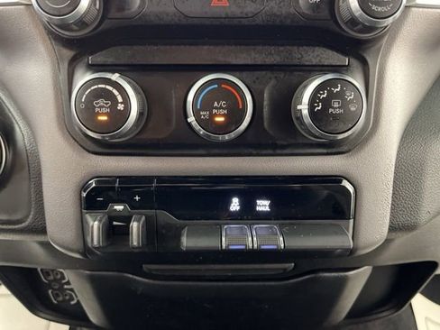 Used 2022 RAM 2500 Big Horn image 27