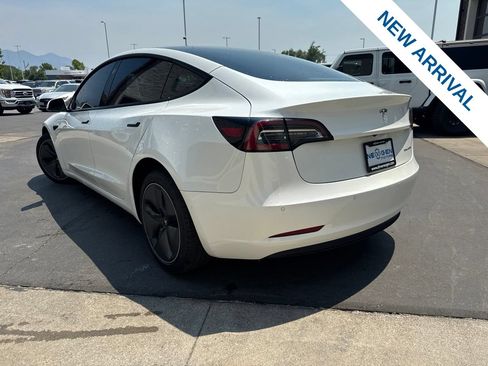 Used 2022 Tesla Model 3 Long Range AWD/4WD image 5