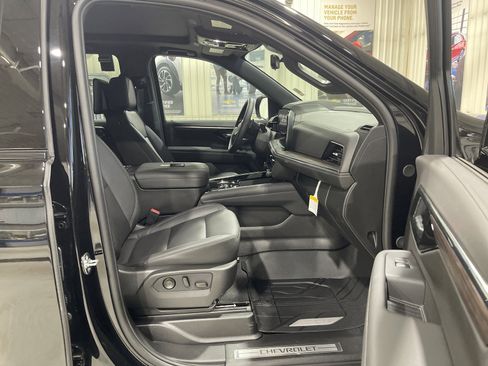 Used 2026 Chevrolet Suburban Z71 w/ Z71 Off-Road Package image 19