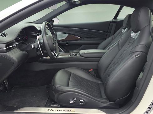 Certified 2024 Maserati GranTurismo Modena image 18