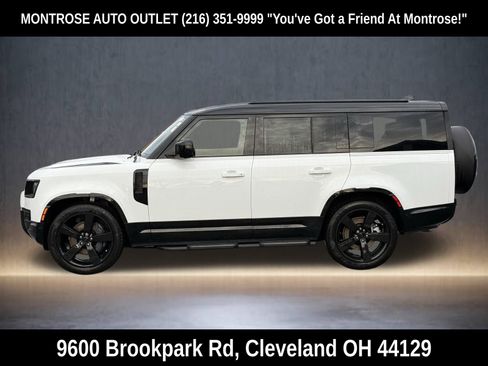 New 2026 Land Rover Defender 130 X-Dynamic SE image 2