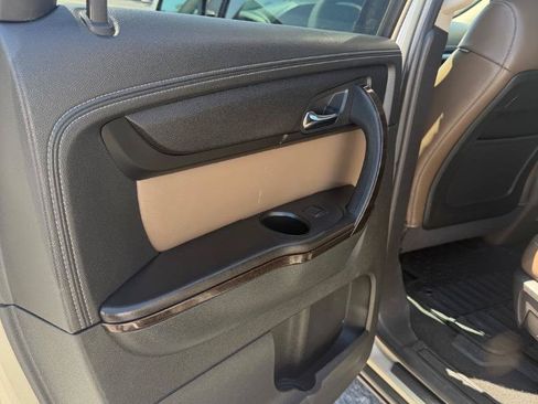 Used 2015 GMC Acadia SLT FWD image 26