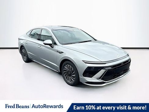 New 2025 Hyundai Sonata Limited FWD image 1