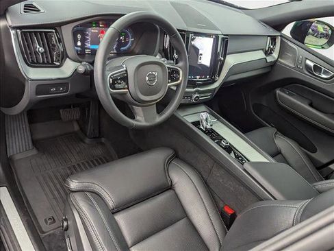 Used 2024 Volvo XC60 T8 Ultimate w/ Protection Package Premier image 10