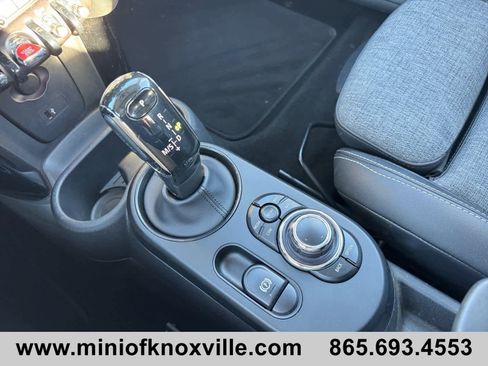 Used 2022 MINI Cooper S w/ Signature Upholstery Package image 28