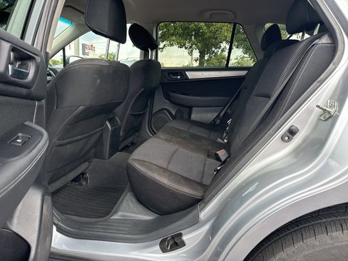 Used 2016 Subaru Outback 2.5i Premium w/ Popular Package #2 AWD/4WD image 8