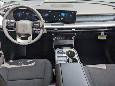 New 2026 Hyundai Ioniq 9 SE image 17