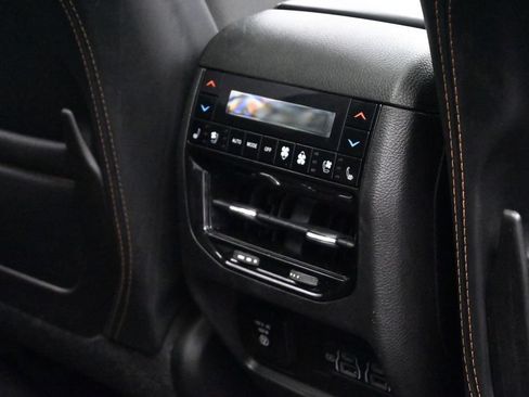 Used 2022 Jeep Grand Cherokee Summit AWD/4WD image 20