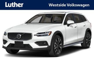 Used 2025 Volvo V60 B5 Cross Country Plus AWD/4WD video 1