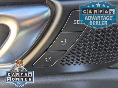 Used 2024 Kia Telluride SX Prestige w/ Towing Package image 19