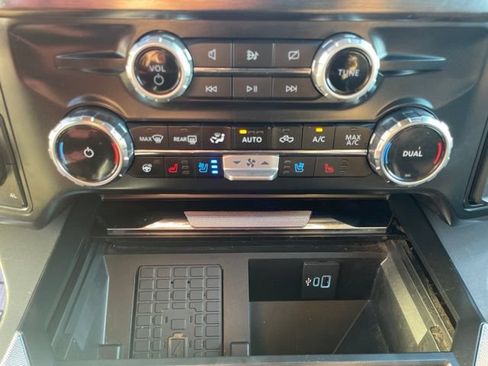 Used 2024 Ford F250 Lariat w/ Chrome Package AWD/4WD image 16