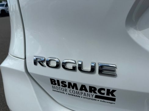 Used 2019 Nissan Rogue SV AWD/4WD image 7