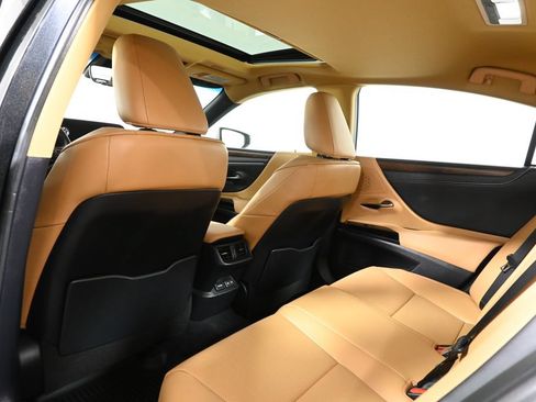 Used 2023 Lexus ES 350 w/ Premium Package FWD image 32