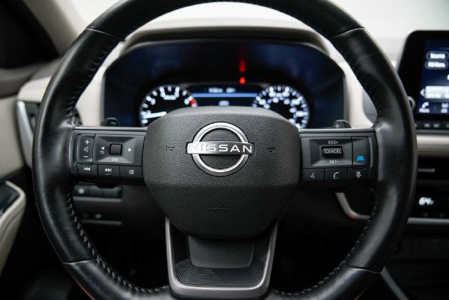 Used 2025 Nissan Rogue SV AWD/4WD image 23