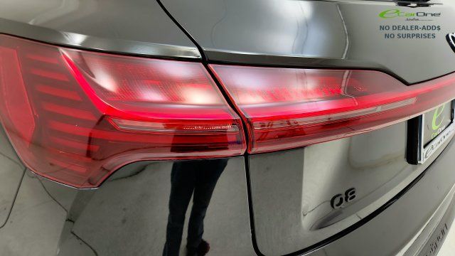 Used 2024 Audi Q8 e-tron Prestige w/ Prestige Package AWD/4WD image 28