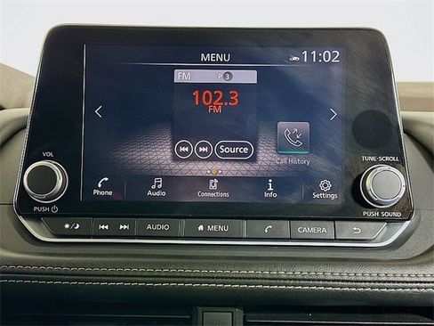 Used 2023 Nissan Rogue SV image 14