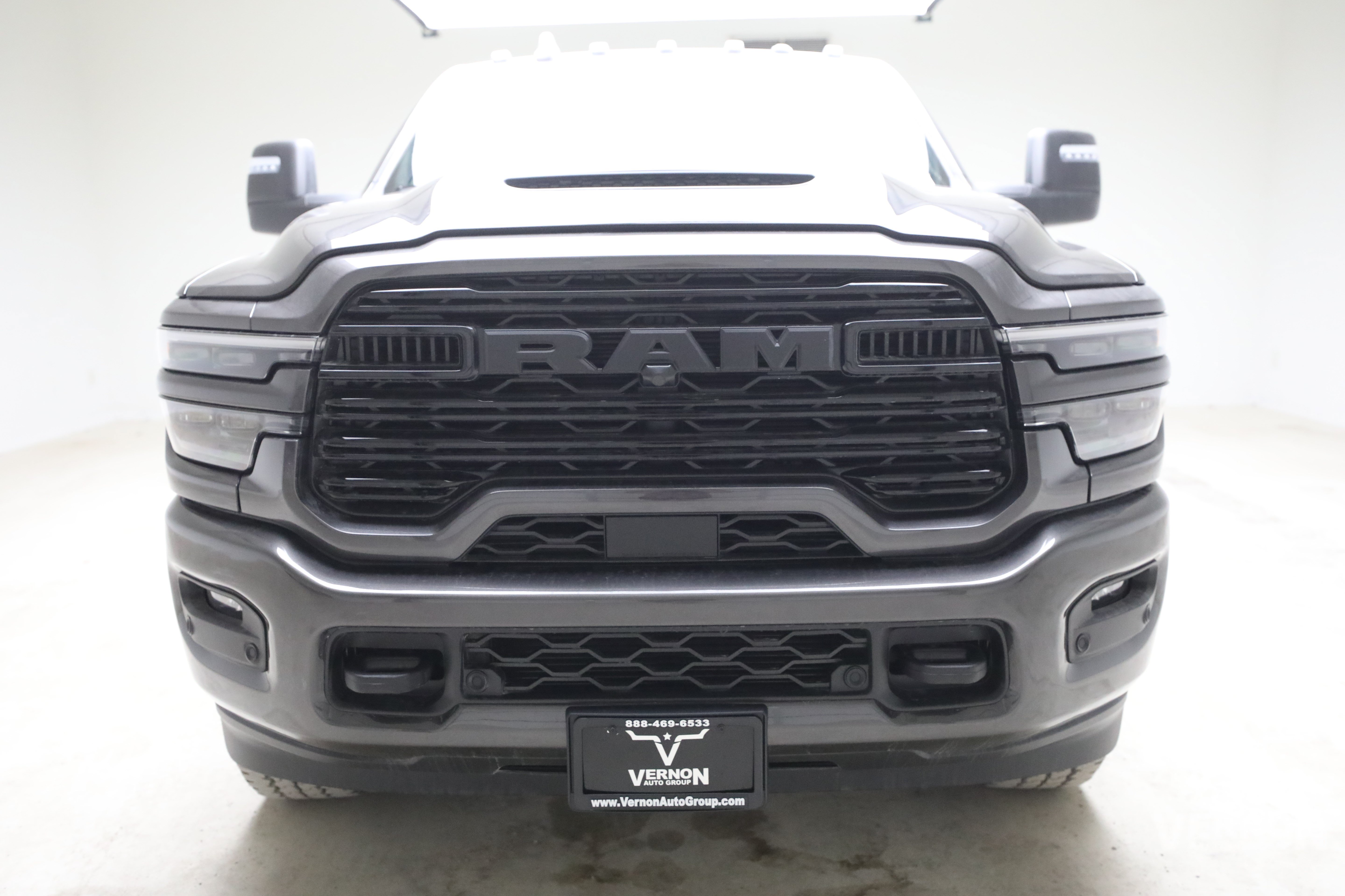 New 2027 RAM 3500 Laramie AWD/4WD image 8