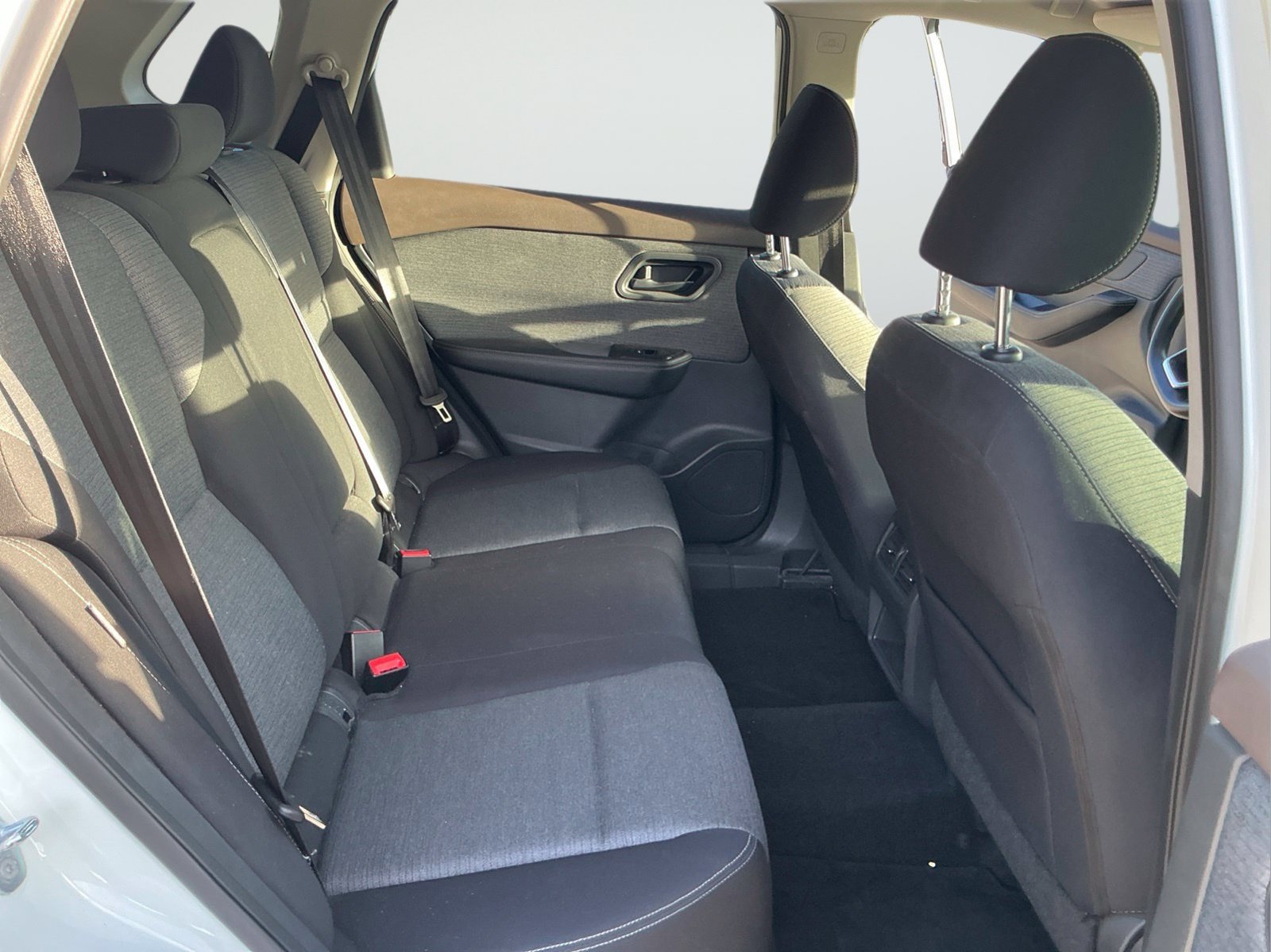 Certified 2021 Nissan Rogue S FWD image 12