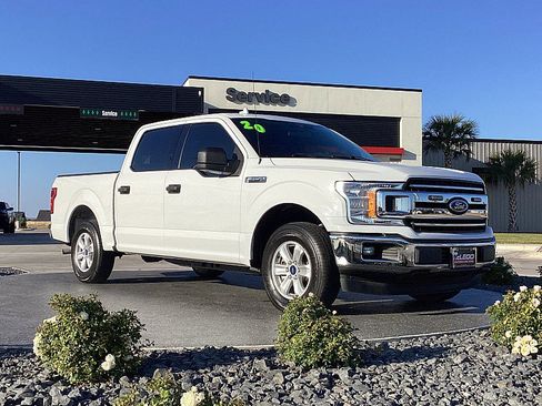 Used 2020 Ford F150 XLT image 3