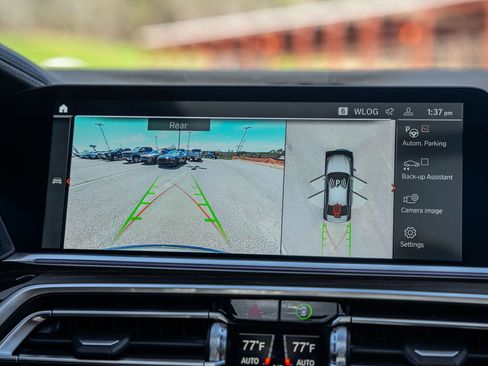 Used 2023 BMW X5 xDrive40i w/ Premium Package image 35