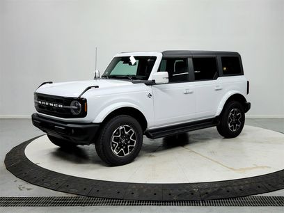 New 2025 Ford Bronco Outer Banks