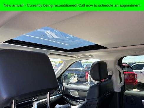 Used 2025 Ford Expedition Max Platinum w/ Driver's Package AWD/4WD image 11