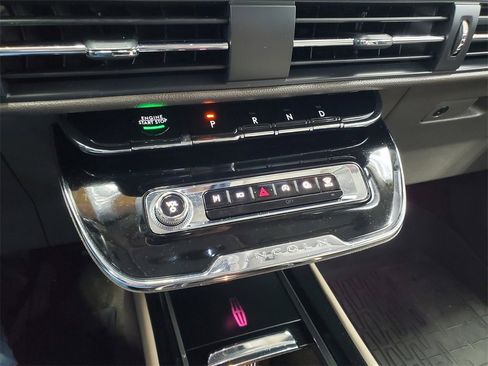 Used 2023 Lincoln Corsair Reserve image 23