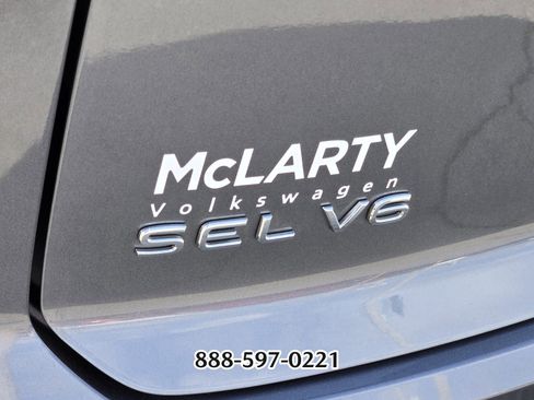 Used 2020 Volkswagen Atlas Cross Sport SEL Premium image 15