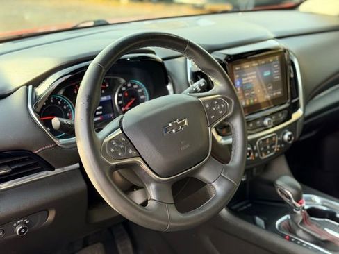 Certified 2023 Chevrolet Traverse RS image 7